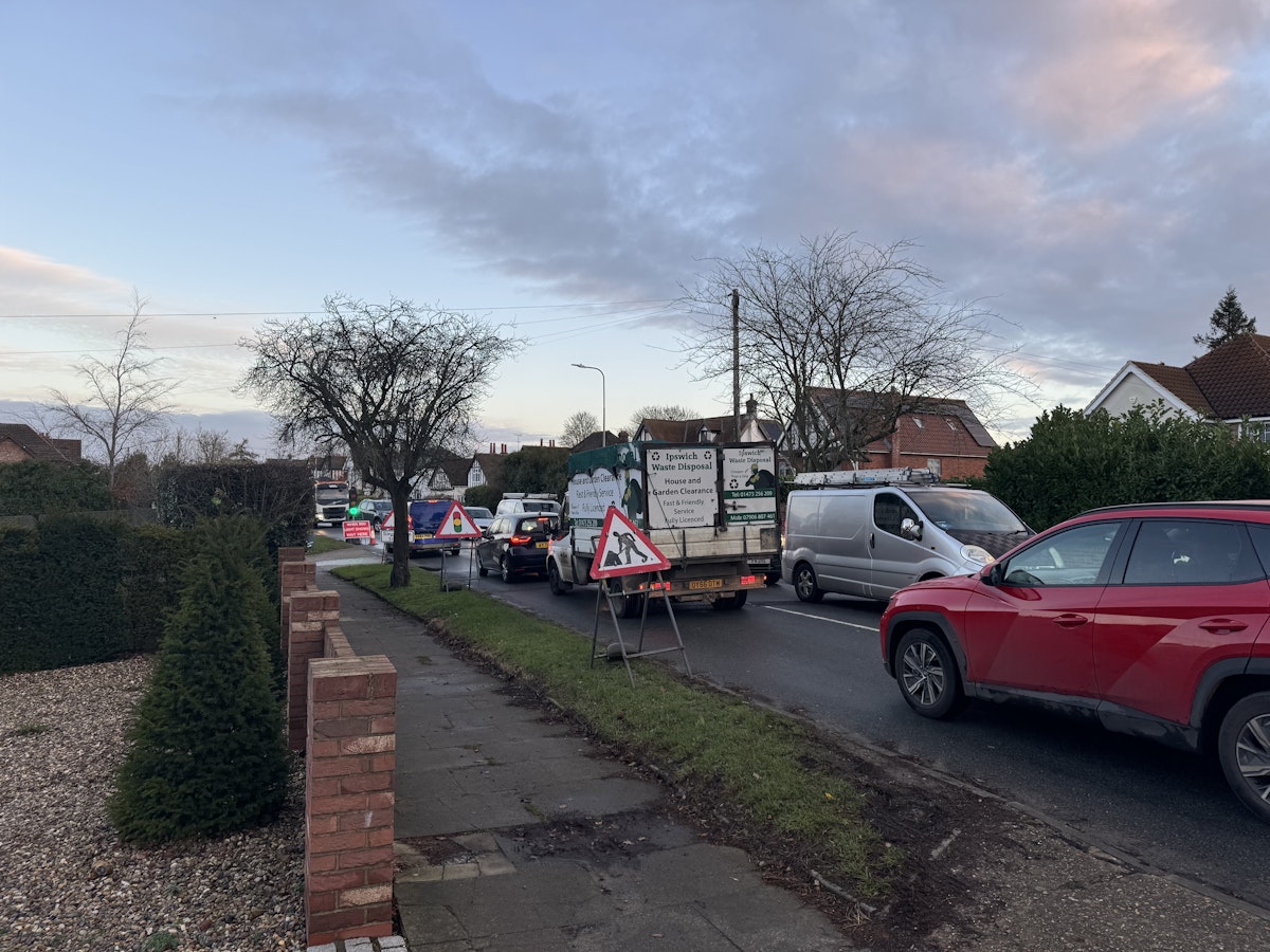 Stationary traffic on Henley Road in Ipswich